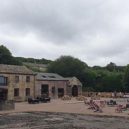 Buck - En-Suite Room In Canalside Guesthouse Burnley Exterior foto