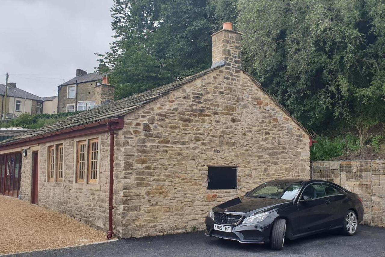 Buck - En-Suite Room In Canalside Guesthouse Burnley Exterior foto